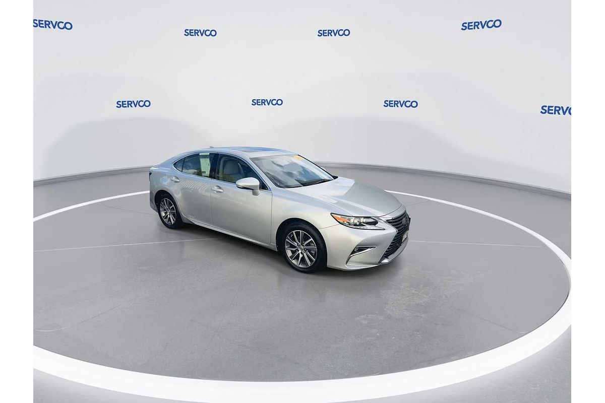 2016 Lexus ES Hybrid
