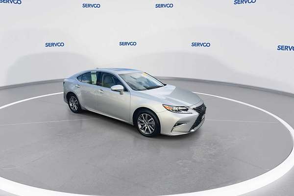 2016 Lexus ES Hybrid
