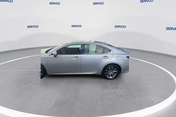 2016 Lexus ES Hybrid