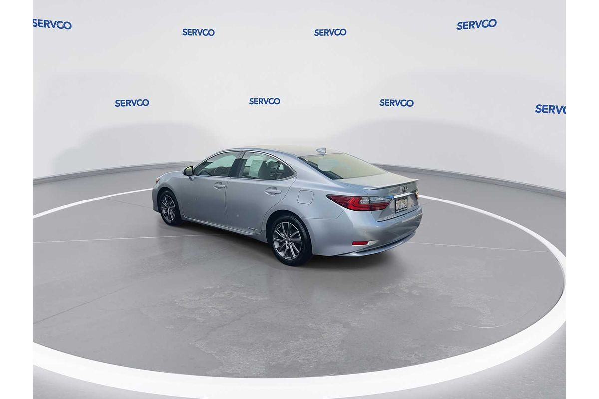 2016 Lexus ES Hybrid
