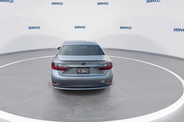 2016 Lexus ES Hybrid