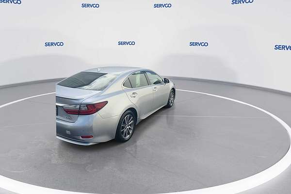 2016 Lexus ES Hybrid