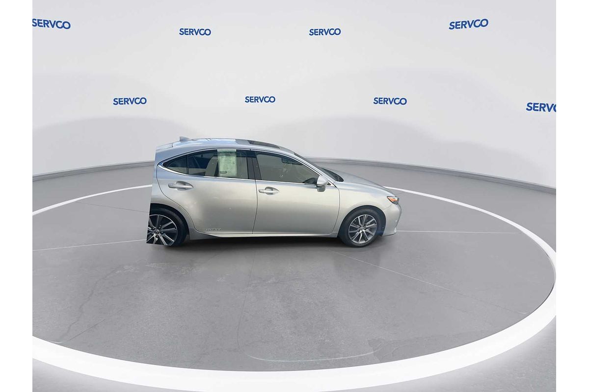 2016 Lexus ES Hybrid