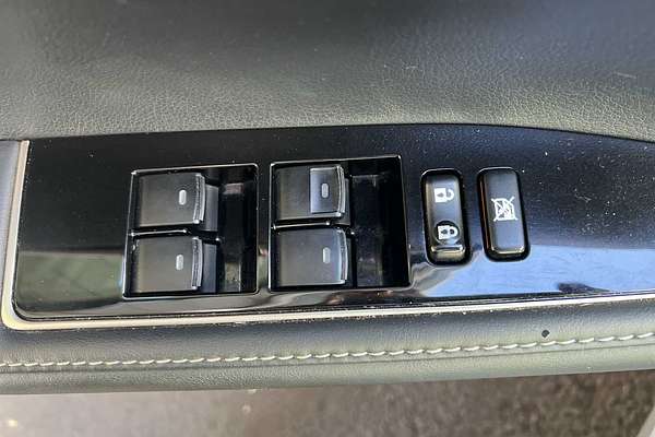 2016 Lexus ES Hybrid