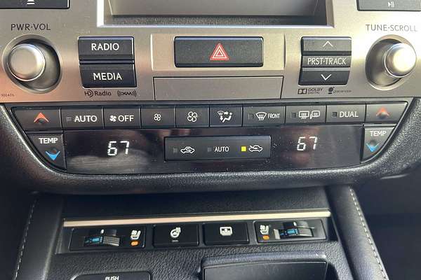 2016 Lexus ES Hybrid