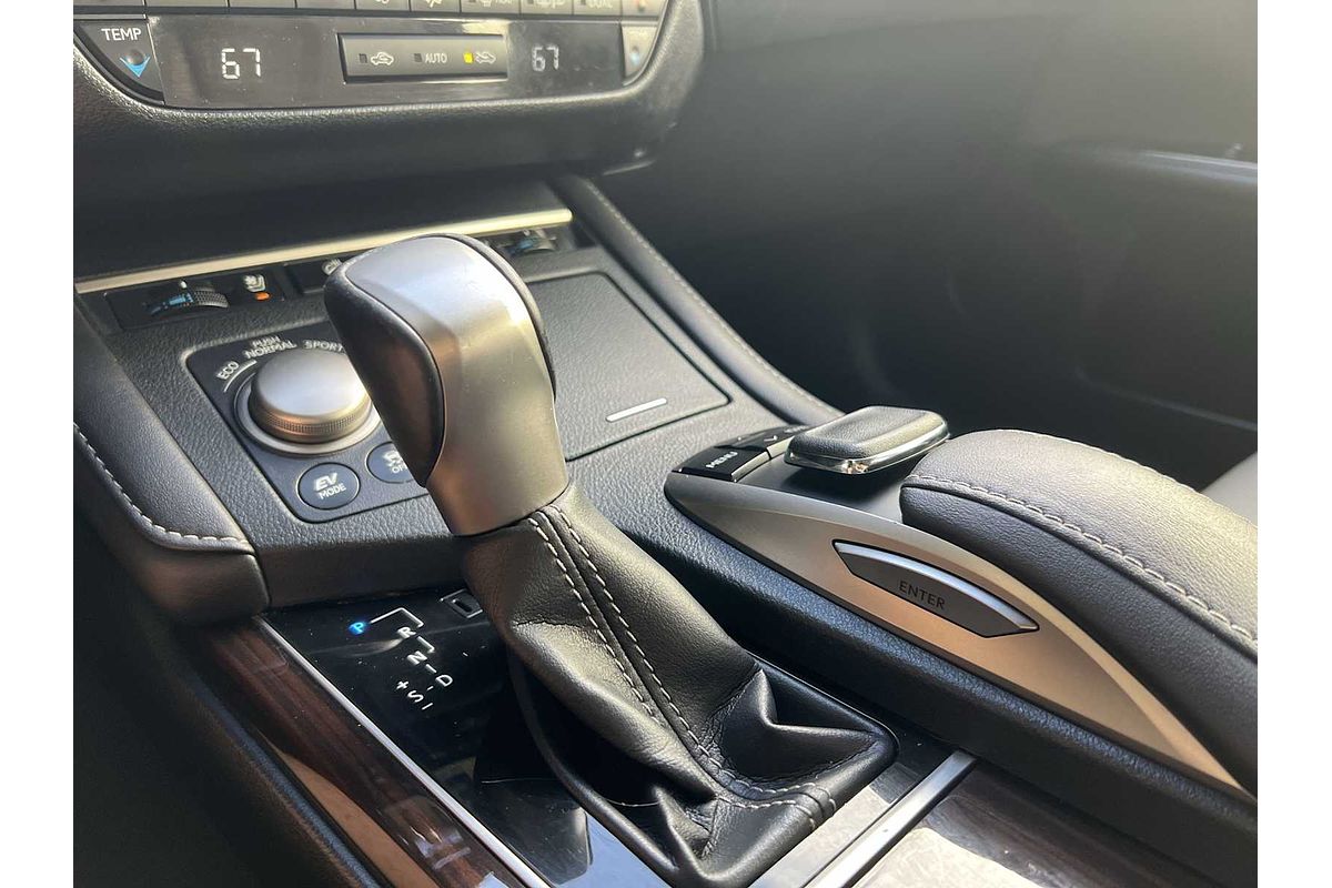 2016 Lexus ES Hybrid