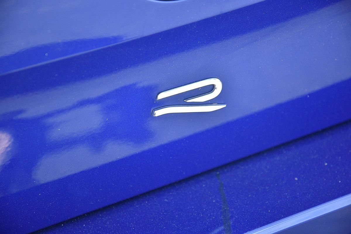 2023 Volkswagen T-Roc R D11