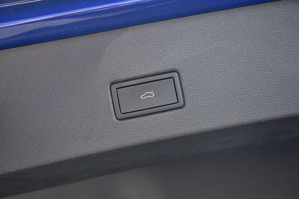 2023 Volkswagen T-Roc R D11