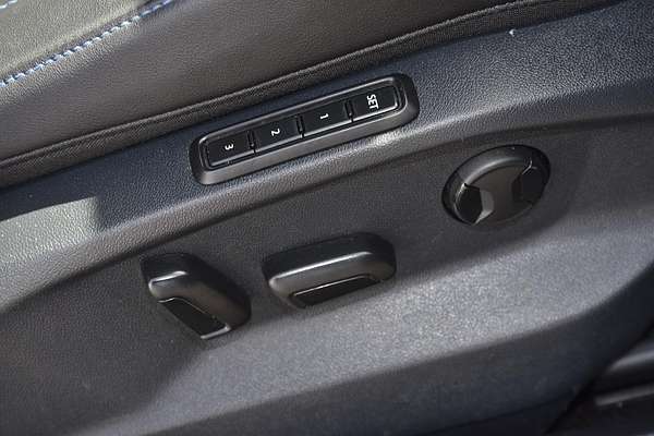 2023 Volkswagen T-Roc R D11