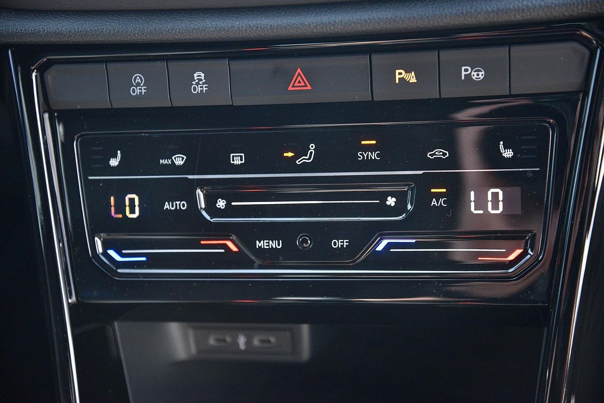 2023 Volkswagen T-Roc R D11