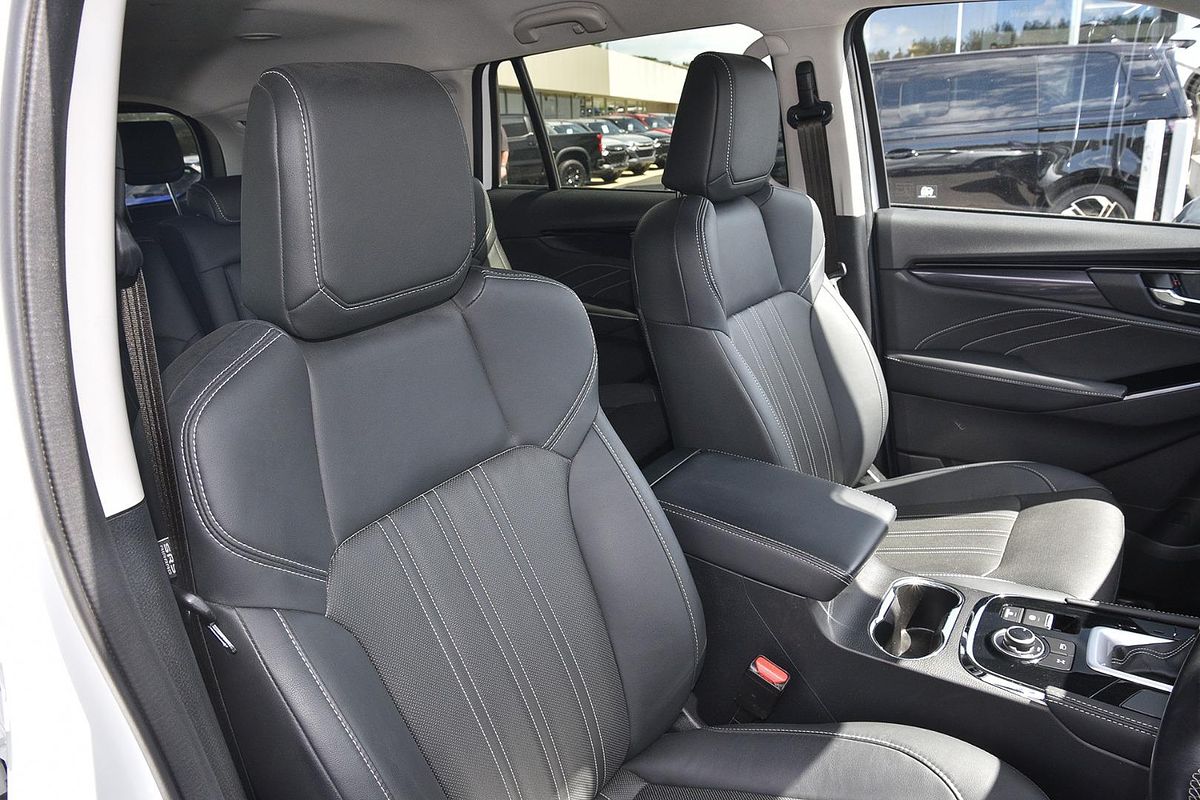 2023 Isuzu MU-X LS-T