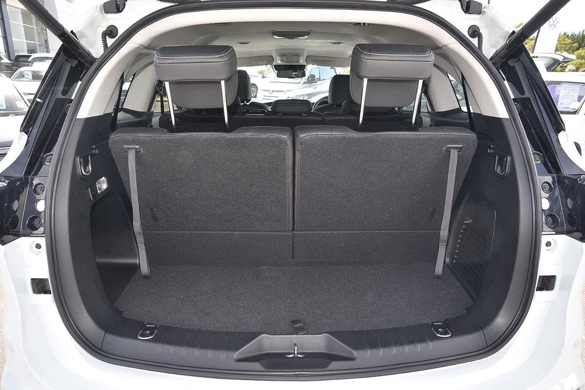 2023 Isuzu MU-X LS-T