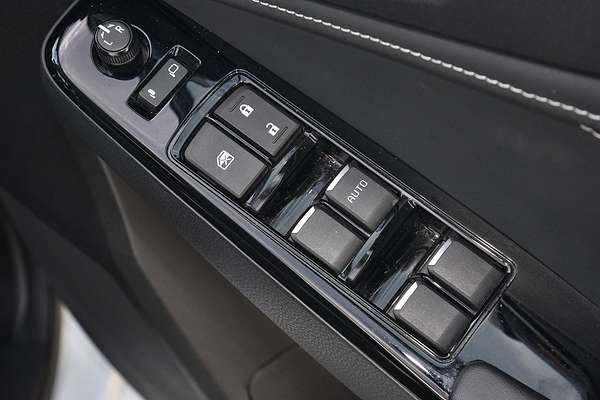 2023 Isuzu MU-X LS-T