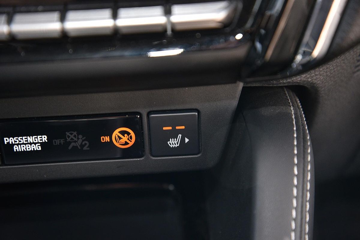 2023 Isuzu MU-X LS-T