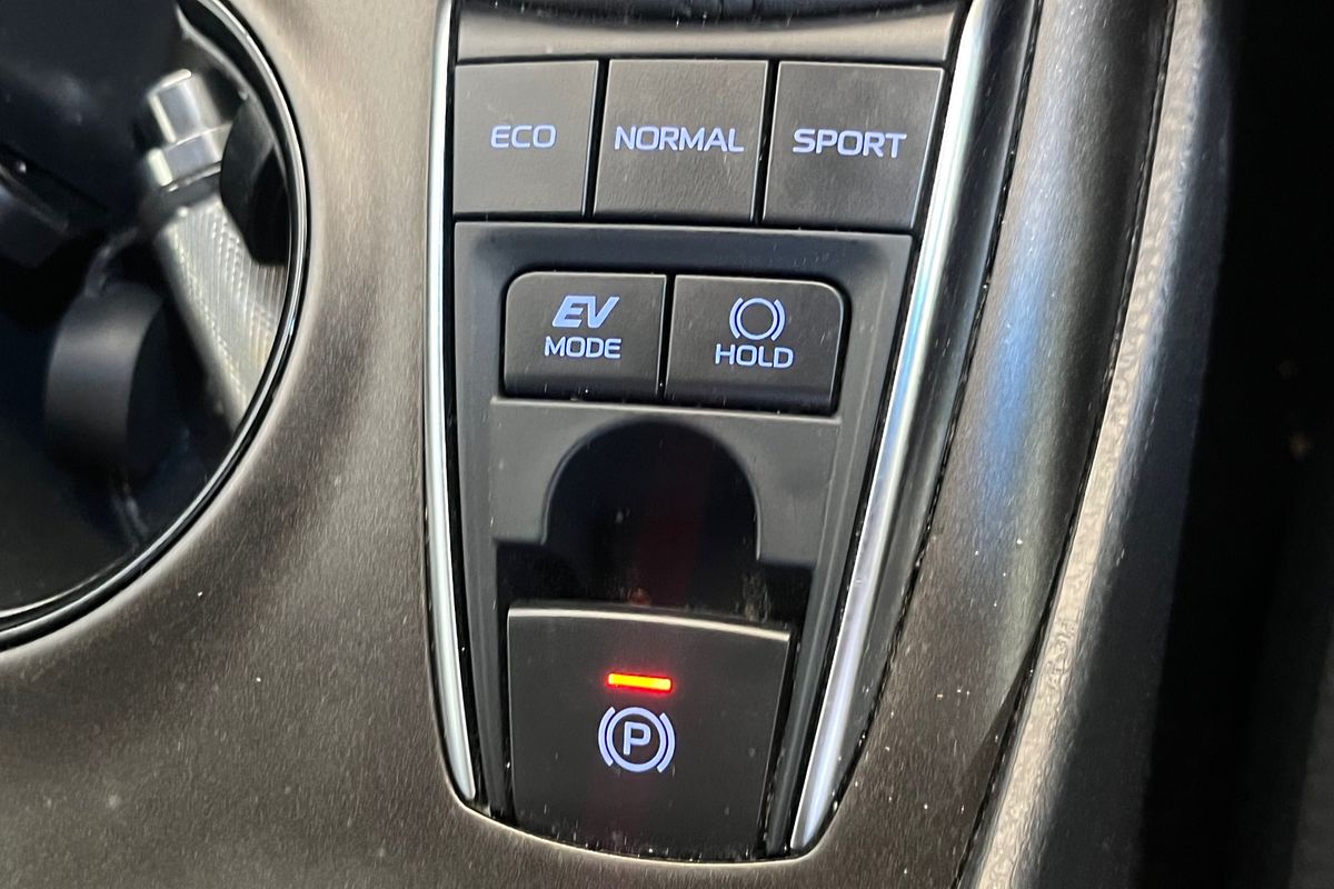 2023 Toyota Camry Ascent AXVH70R