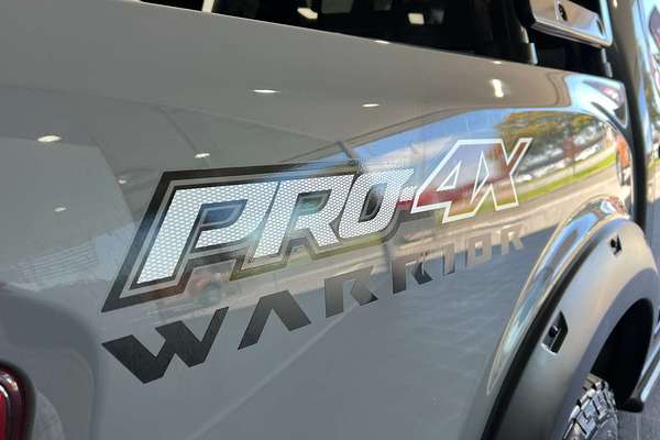 2025 Nissan Navara PRO-4X Warrior D23 4X4