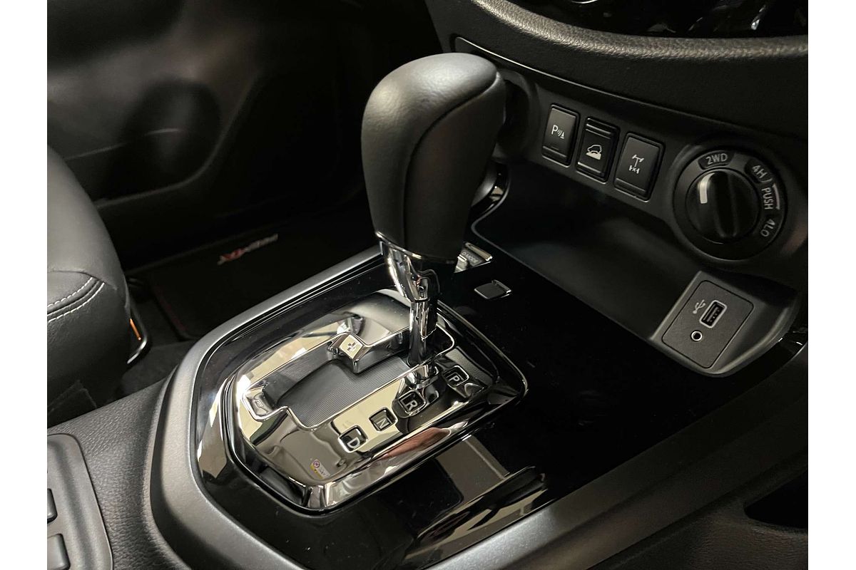 2025 Nissan Navara PRO-4X Warrior D23 4X4