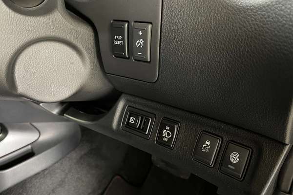 2025 Nissan Navara PRO-4X Warrior D23 4X4