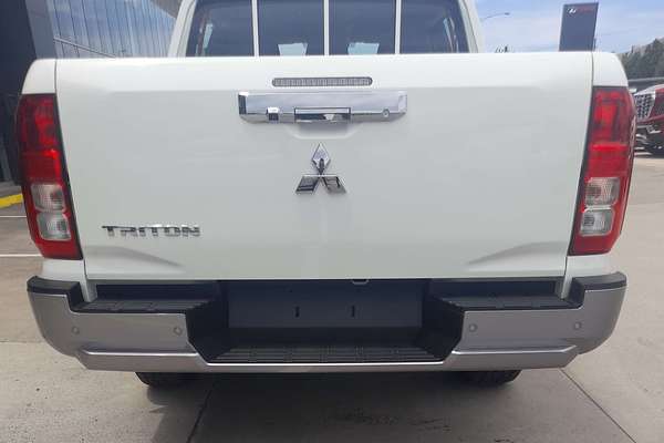 2025 Mitsubishi Triton GLX+ MV 4X4