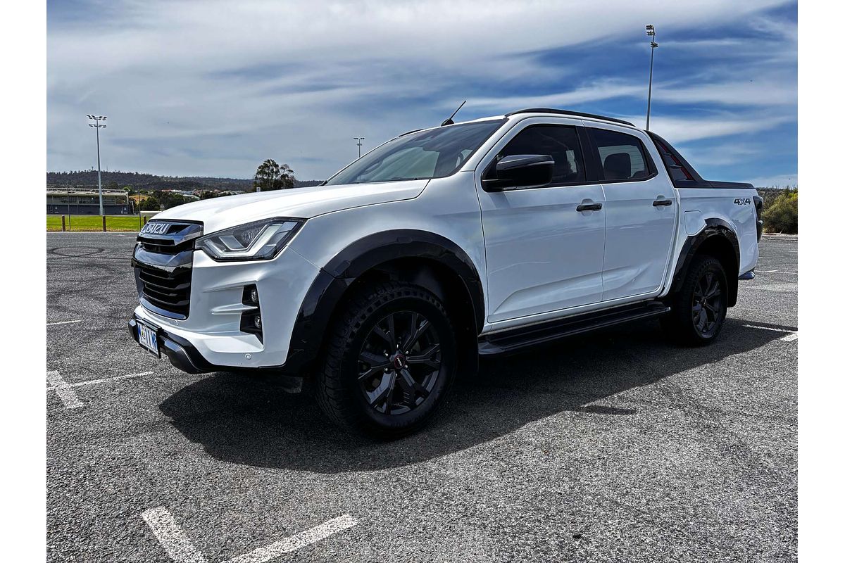 2023 Isuzu D-MAX X-TERRAIN 4X4