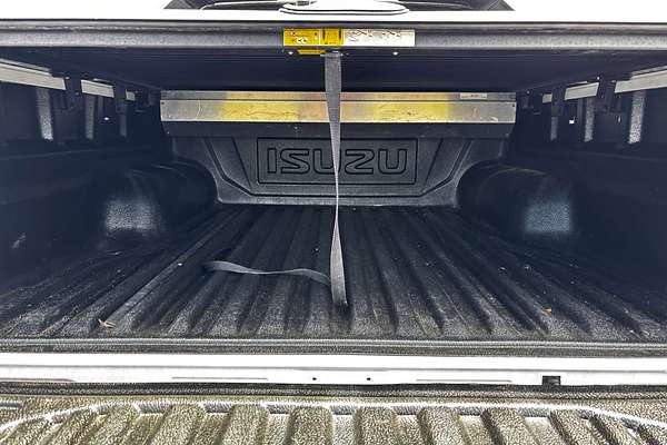 2023 Isuzu D-MAX X-TERRAIN 4X4