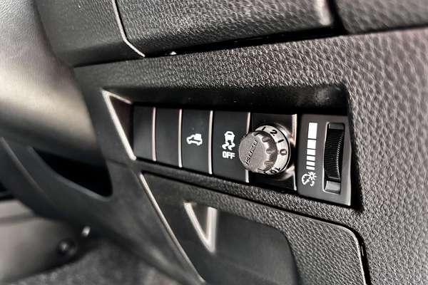 2023 Isuzu D-MAX X-TERRAIN 4X4