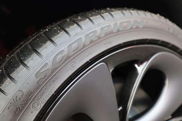 2025 MG IM6 Performance S12L