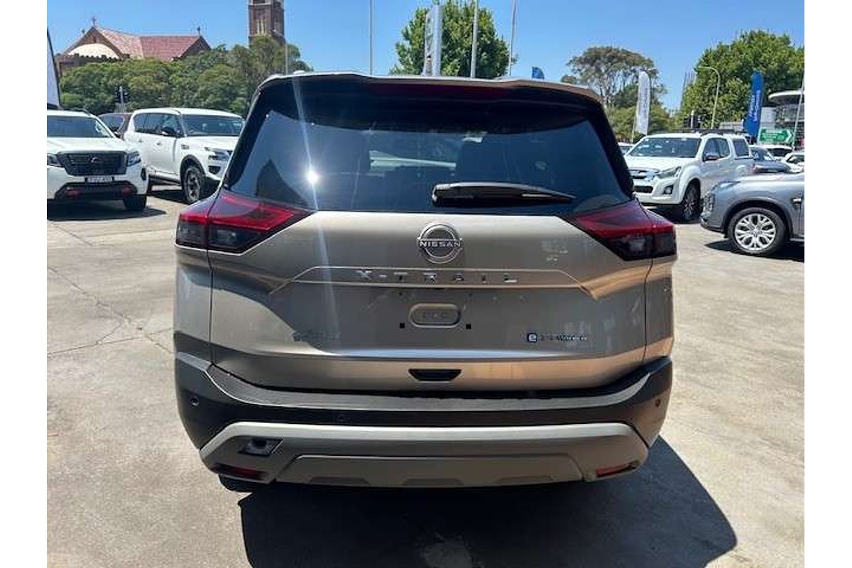 2025 Nissan X-TRAIL ST-L e-POWER T33
