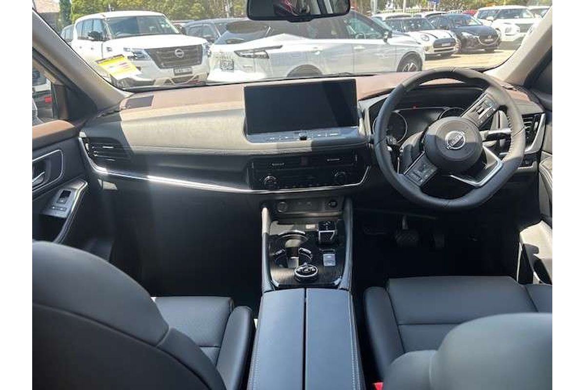 2025 Nissan X-TRAIL ST-L e-POWER T33