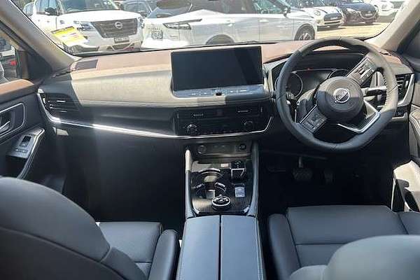 2025 Nissan X-TRAIL ST-L e-POWER T33