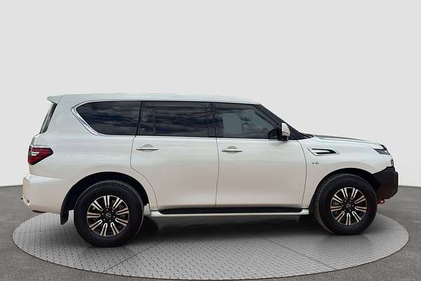 2022 Nissan Patrol Ti Y62