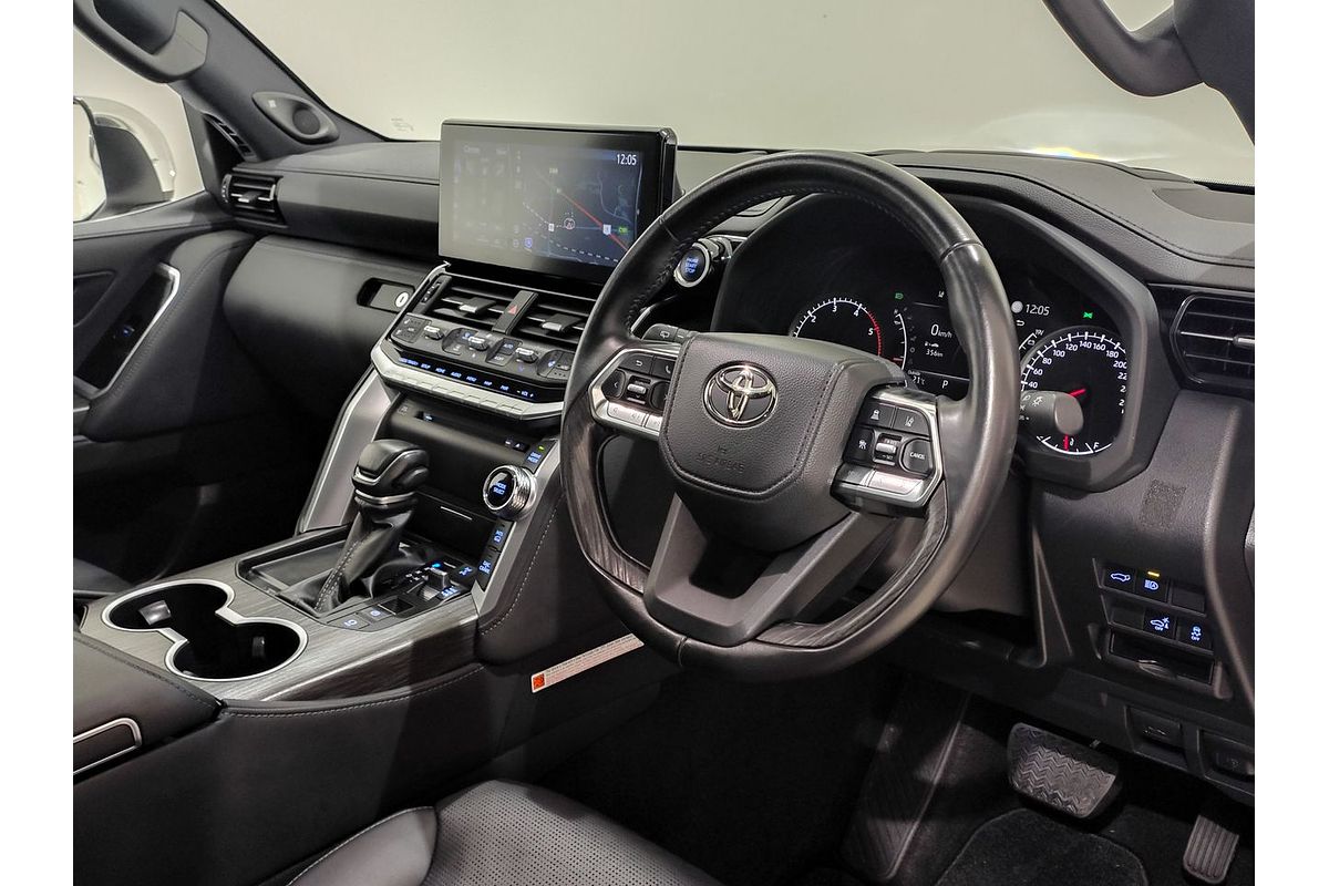 2022 Toyota Landcruiser Sahara ZX FJA300R