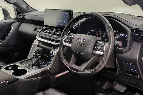 2022 Toyota Landcruiser Sahara ZX FJA300R