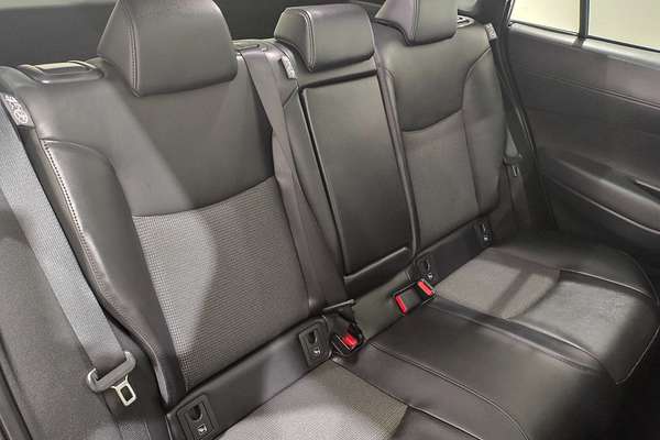 2025 Toyota Corolla Cross Atmos MXGH15R