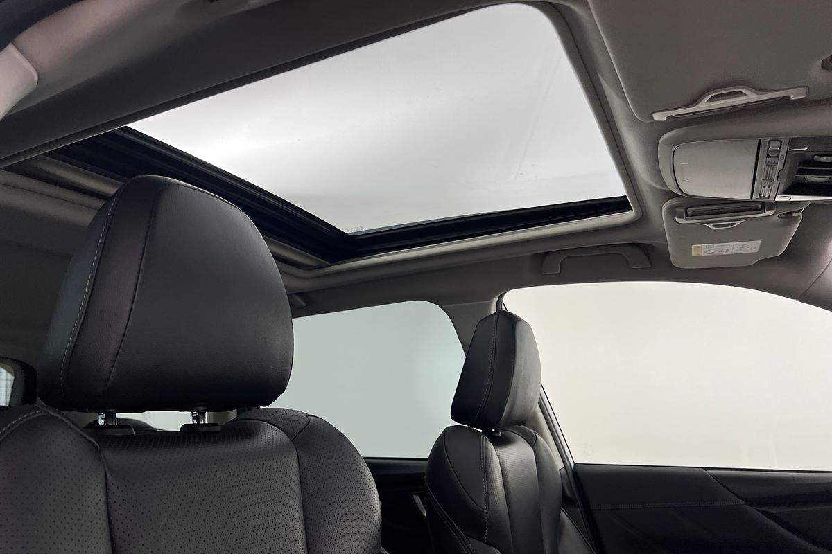 2023 Subaru Forester 2.5i-S 50 Years Edition S5