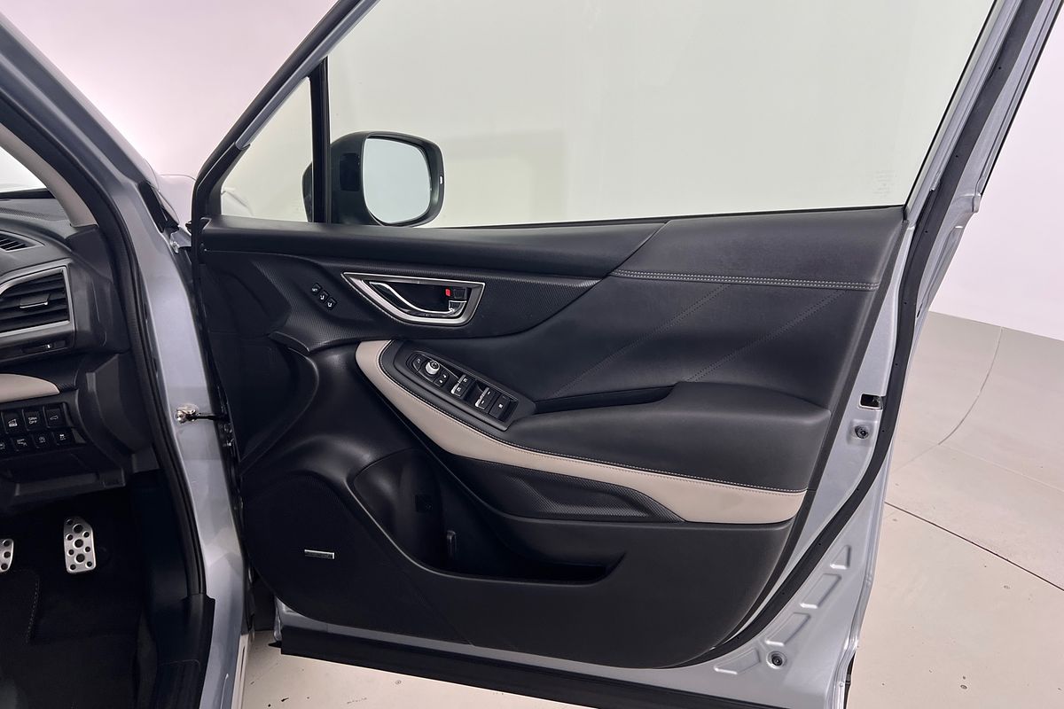 2023 Subaru Forester 2.5i-S 50 Years Edition S5