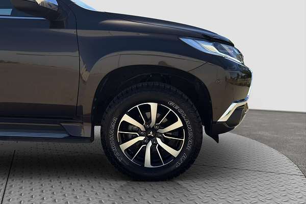 2017 Mitsubishi PAJERO SPORT EXCEED (4x4) 7 SEAT MY17