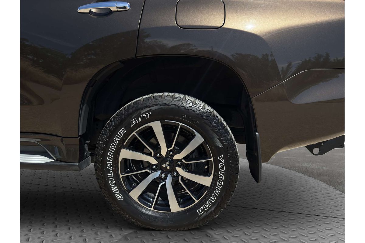 2017 Mitsubishi PAJERO SPORT EXCEED (4x4) 7 SEAT MY17