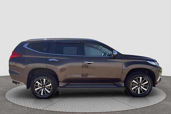 2017 Mitsubishi PAJERO SPORT EXCEED (4x4) 7 SEAT MY17