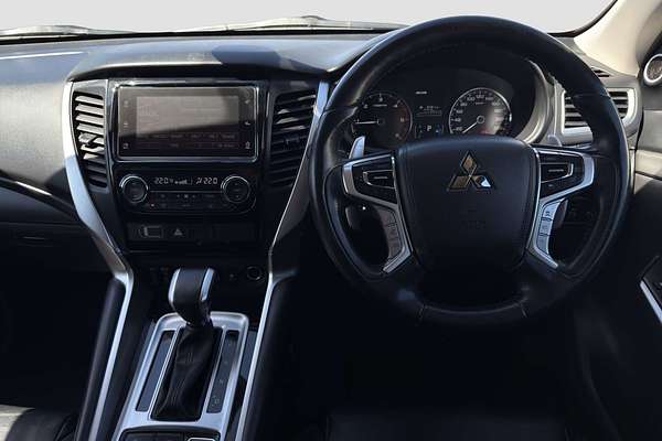 2017 Mitsubishi PAJERO SPORT EXCEED (4x4) 7 SEAT MY17