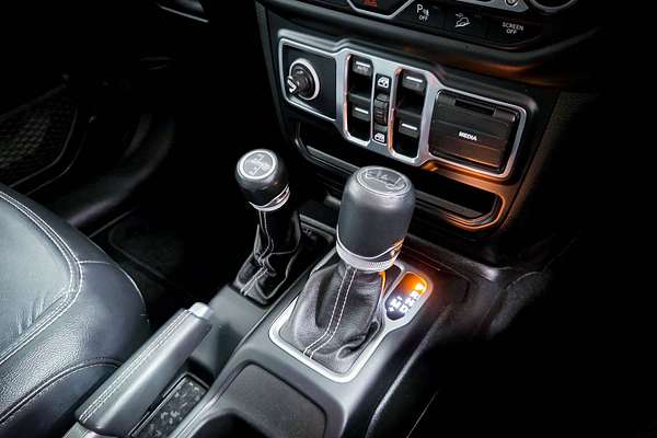 2019 Jeep Wrangler Unlimited Overland JL