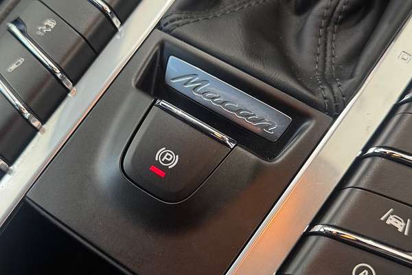 2018 Porsche Macan S 95B