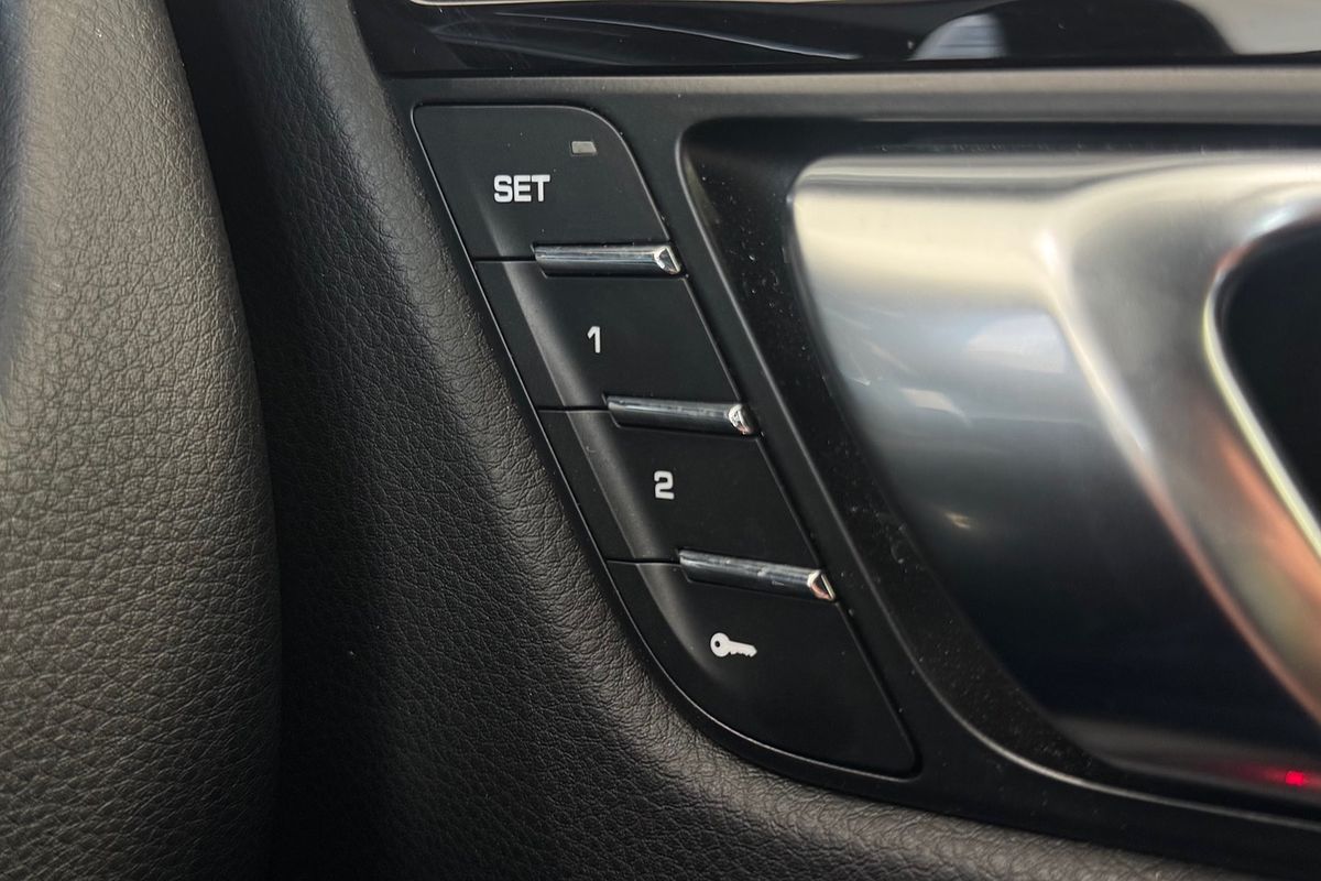 2018 Porsche Macan S 95B