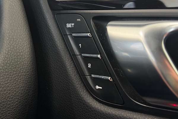 2018 Porsche Macan S 95B