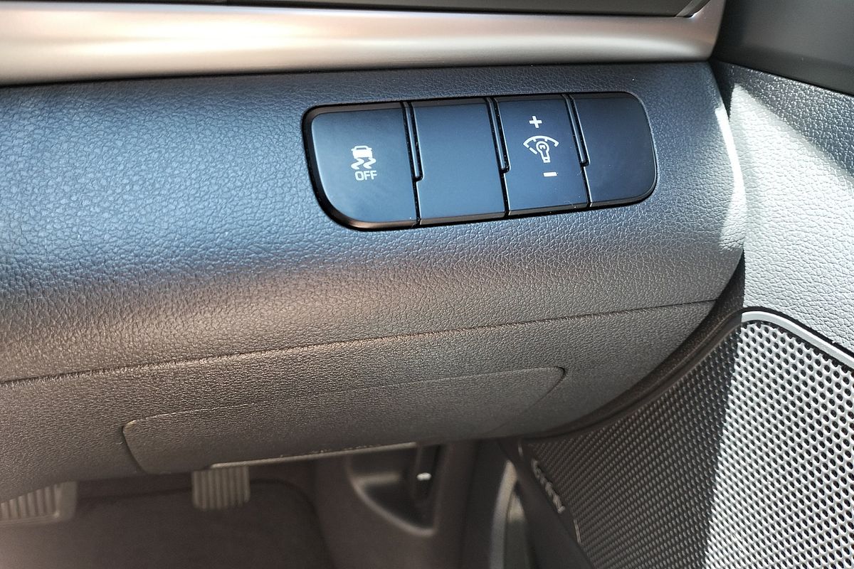 2019 Hyundai Elantra Active AD.2