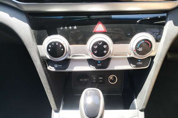 2019 Hyundai Elantra Active AD.2