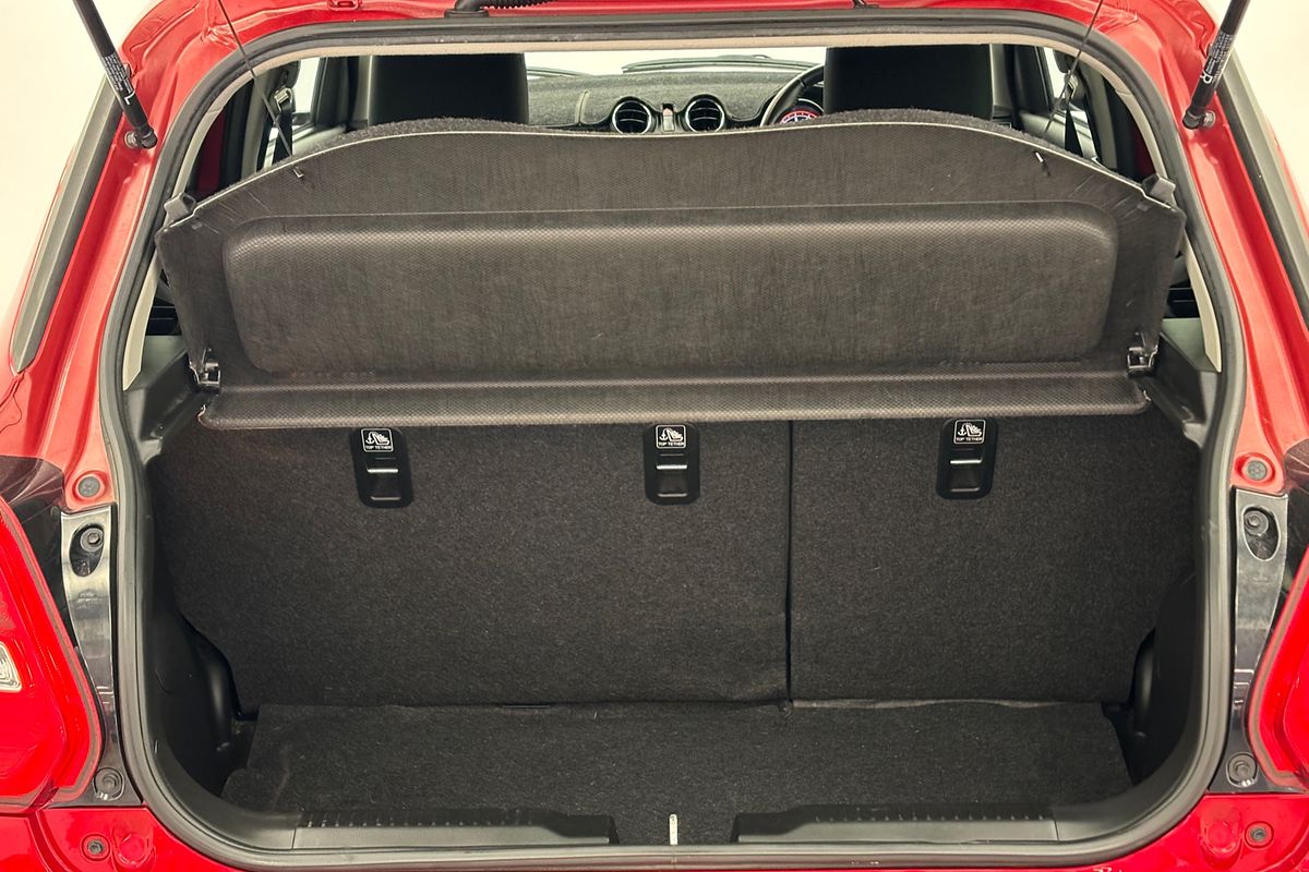 2018 Suzuki Swift GL Navigator AZ