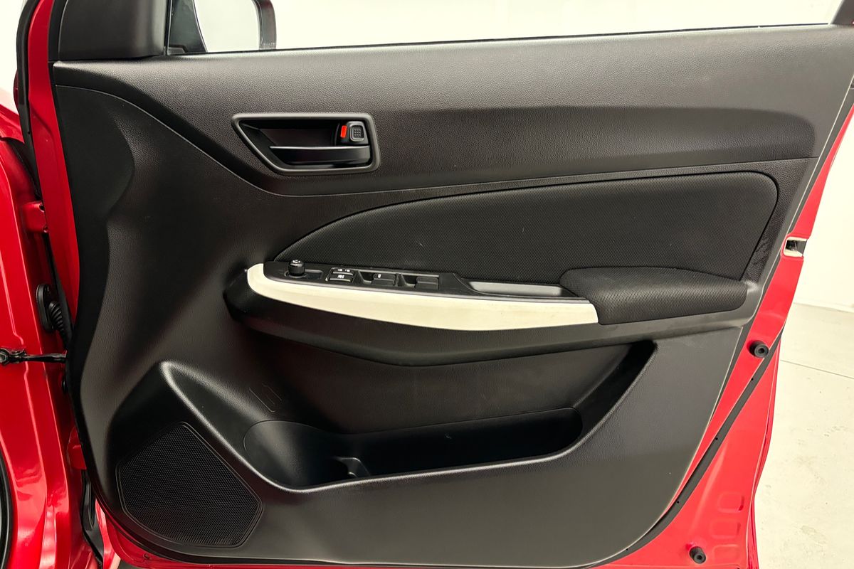 2018 Suzuki Swift GL Navigator AZ