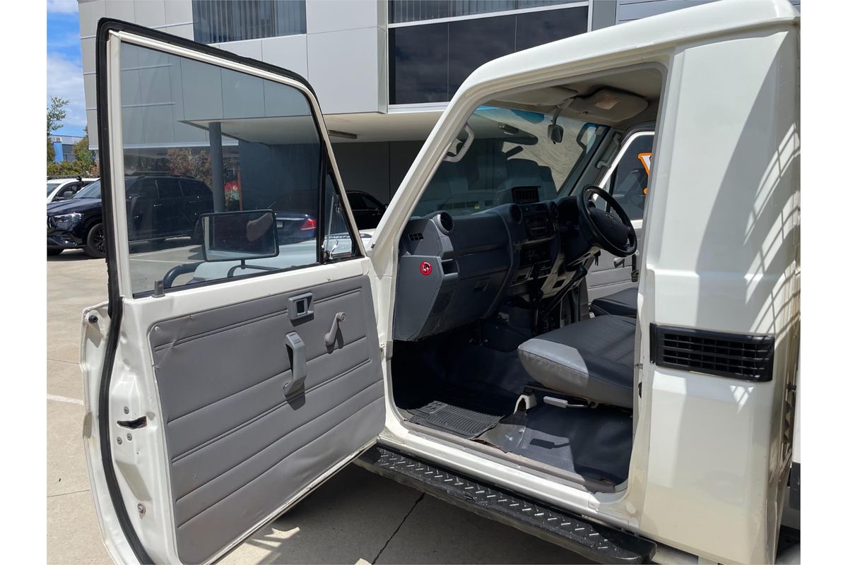 2011 Toyota Landcruiser Workmate VDJ79R 4X4