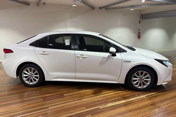 2022 Toyota Corolla Ascent Sport Hybrid ZWE211R